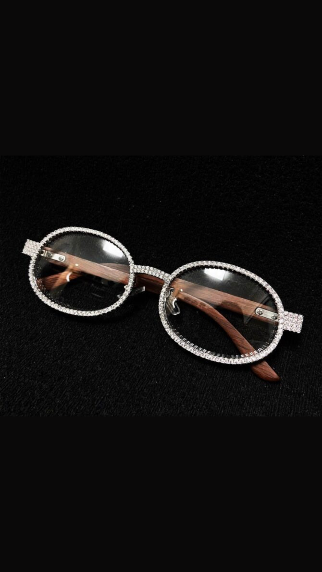Brown wood signature