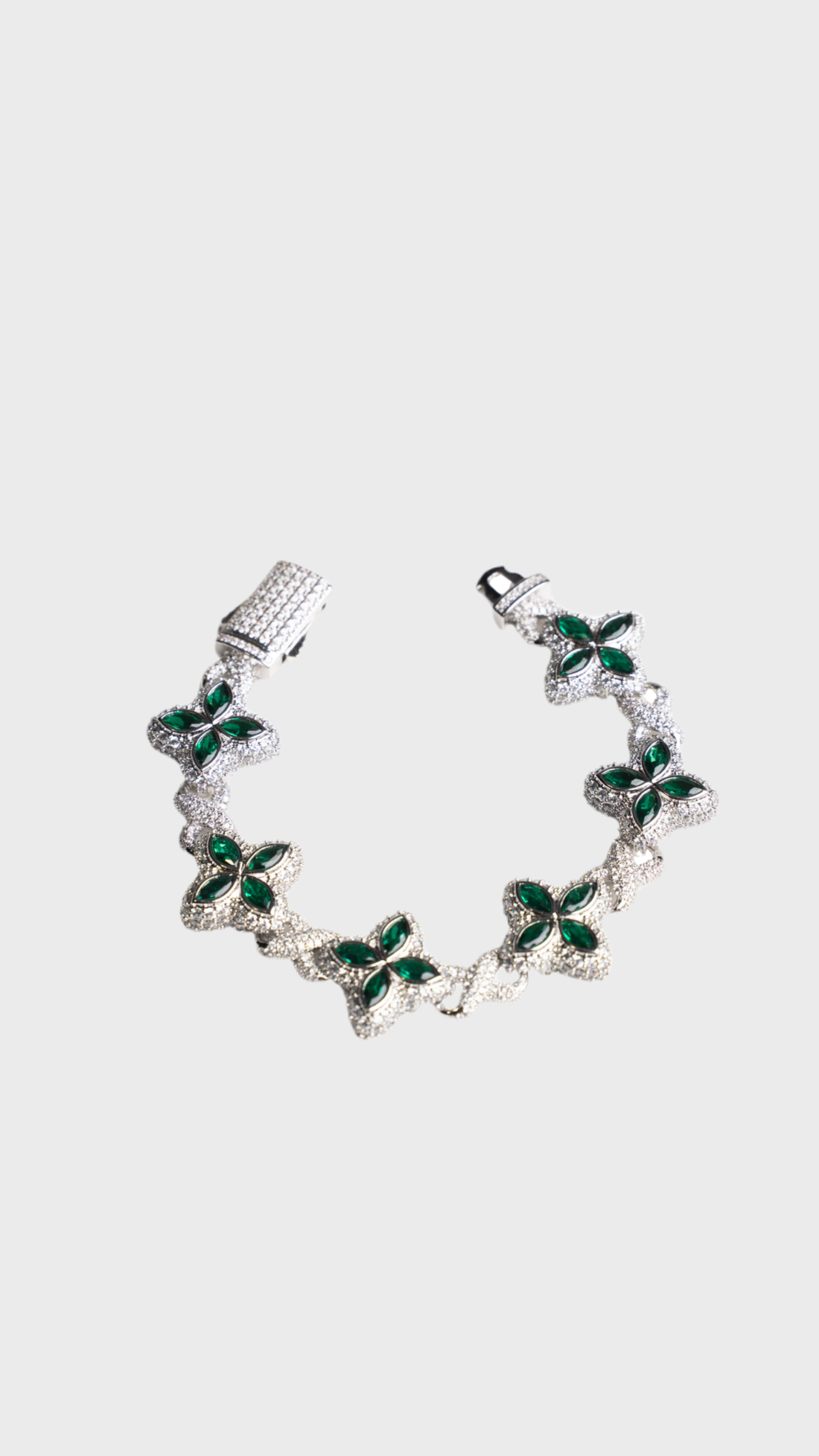 Green clover bracelet