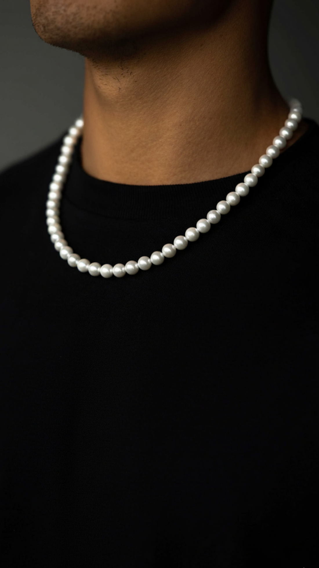 Classic pearl necklace