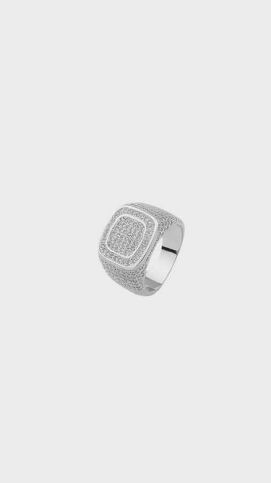 Hlo Signet Ring 